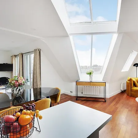 Apartment Eiffel Tower View - Time Right Paris