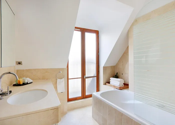 Eiffel Tower View Appartement